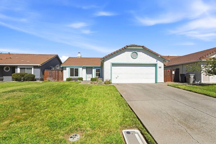 Property Photo:  8298 Sunny Creek Way  CA 95823 