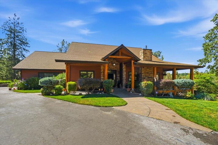 Property Photo: 20581 Buck Ridge Road CA 95949