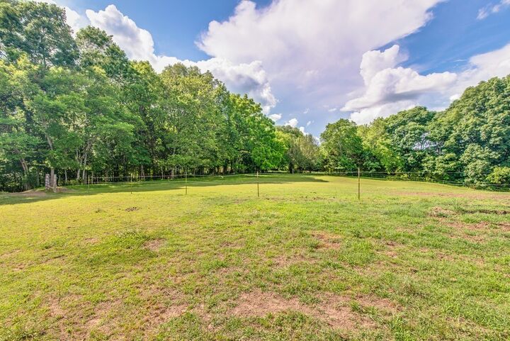 Property Photo: 5292 Beckwith Rd TN 37122