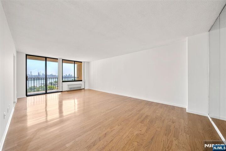 Property Photo:  200 Winston Drive 1518  NJ 07010 