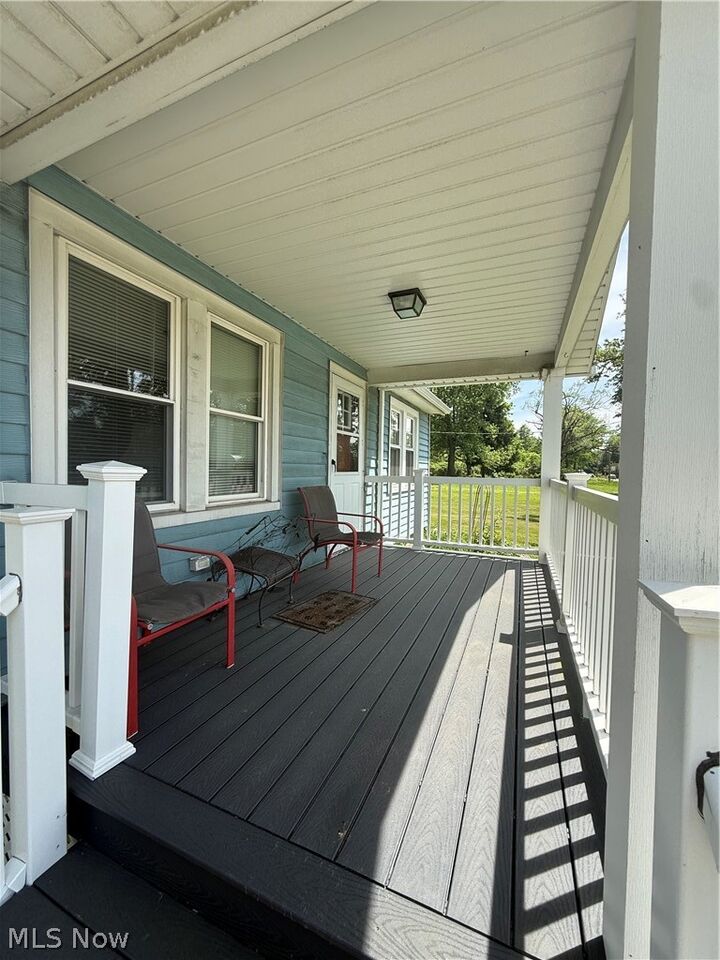 Property Photo:  17835 Chillicothe  OH 44023 