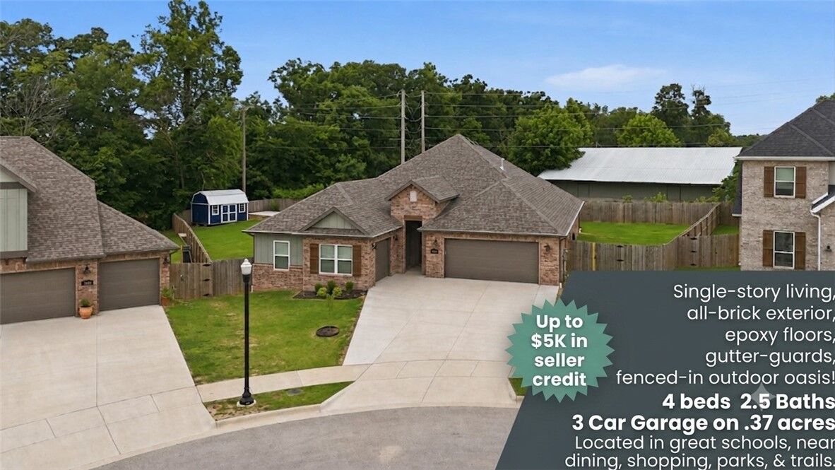 Property Photo:  3800 SW Pinecrest Drive  AR 72713 
