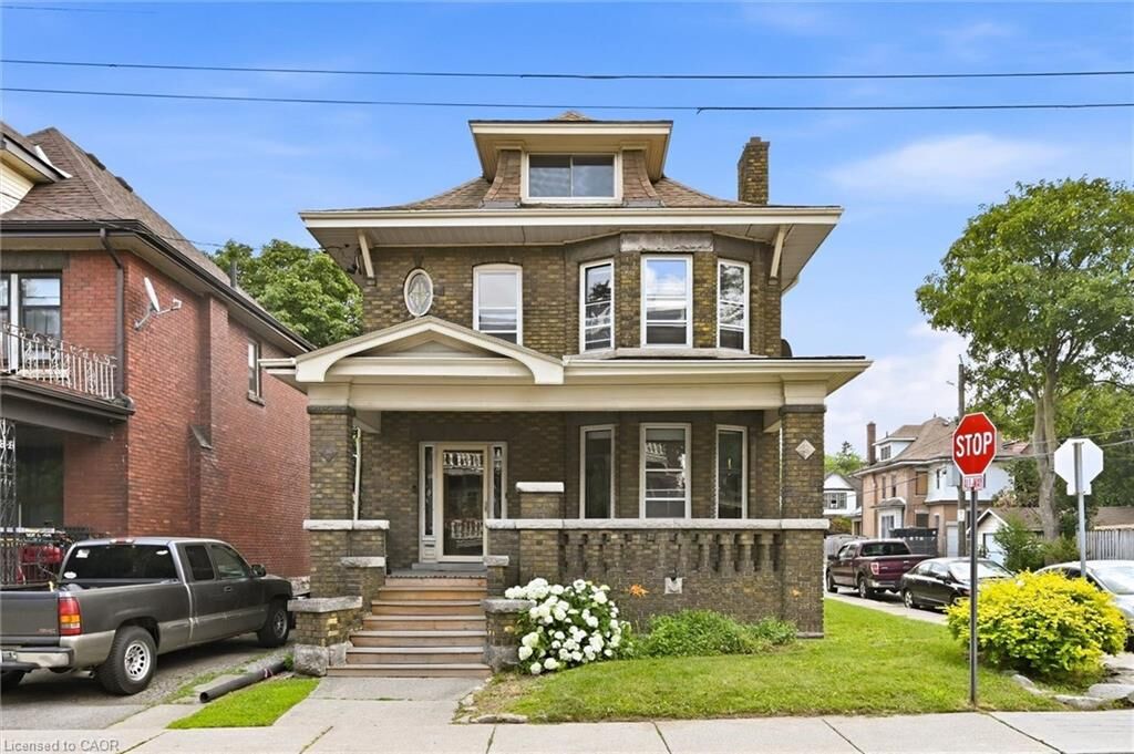 Property Photo:  81 Carrick Avenue  ON L8M 2W4 