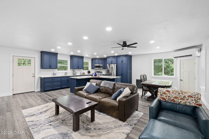 Property Photo:  9906 Farm Road 1162 Road  MO 65625 