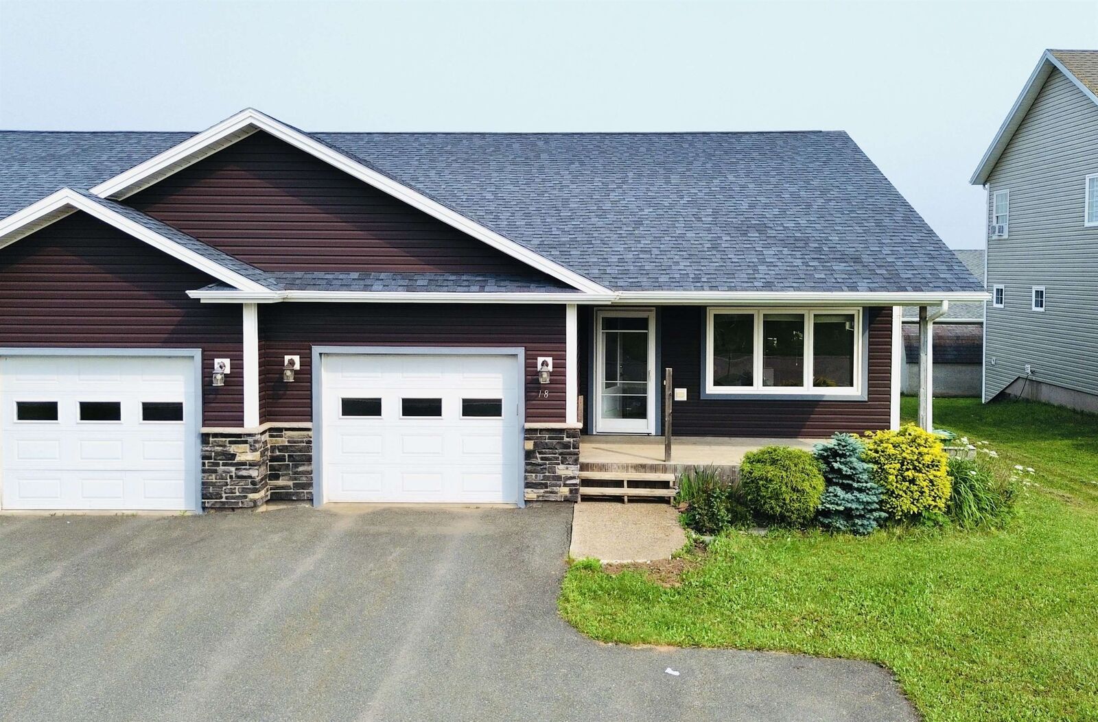 Property Photo: 18 Parkman Drive PE C1C 0T4