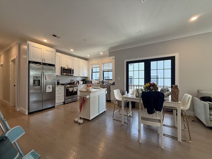 Property Photo:  285 Lamartine 2  MA 02130 