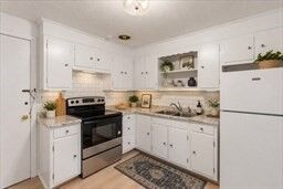 Property Photo: 881 Main St 5 MA 02081