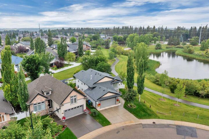 Property Photo:  509 Wishart Street  AB T4N 7E2 