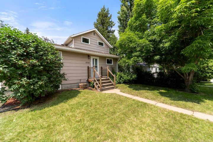 Property Photo: 5114 52 Street AB T0B 1A0