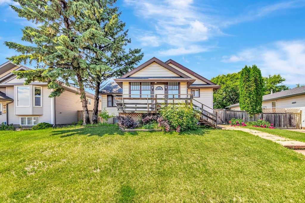 Property Photo: 1512 49 Avenue SK S9V 1T3