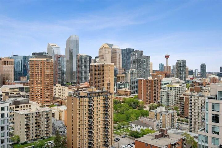1330 15 Avenue SW 207 — photo 1