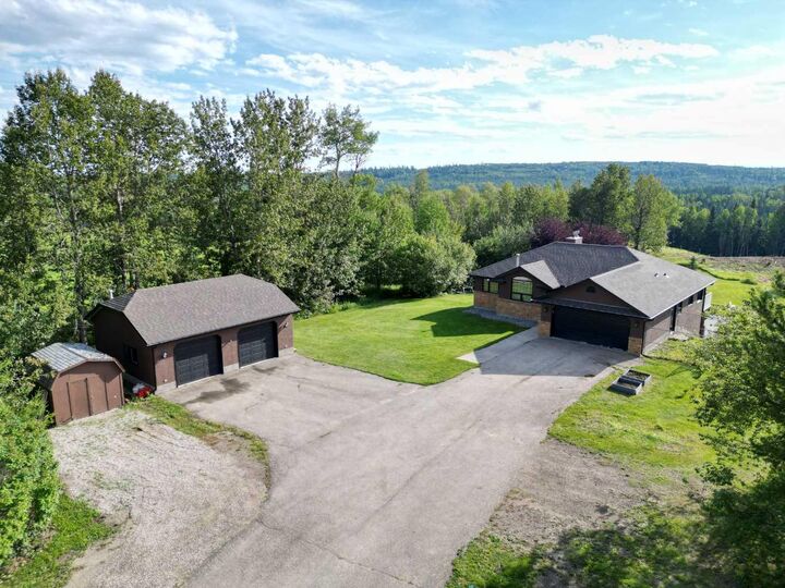 Property Photo: 18321 Highway 16 E AB T7E 3B4