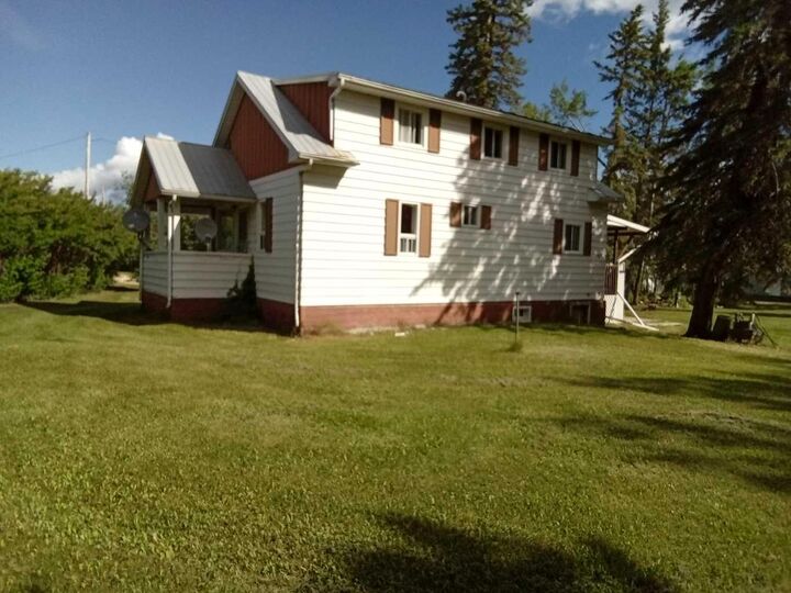 Property Photo: 21 Peace River Avenue Peace River E AB T0G 1J0