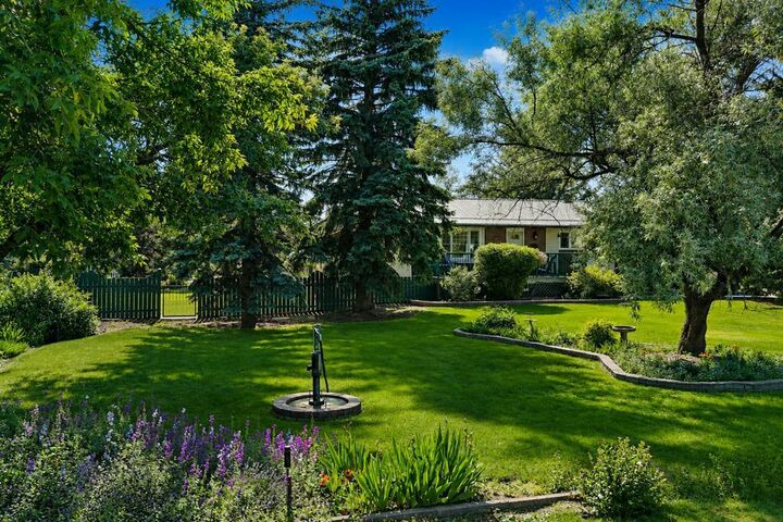 Property Photo: 555 10 Street AB T0J 1A0