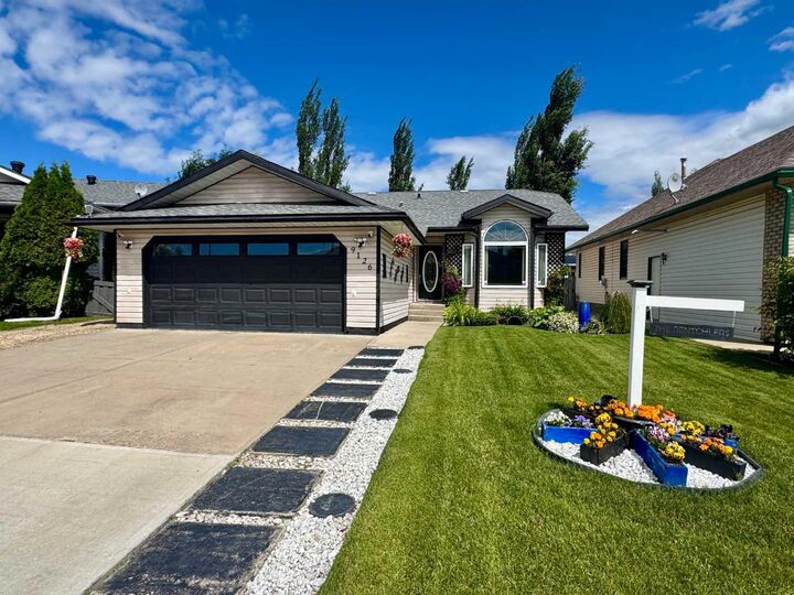 Property Photo:  9126 117 Avenue  AB T8X 1J2 