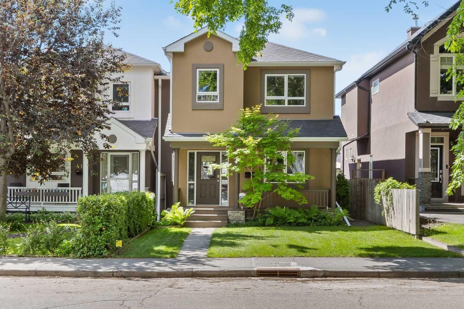 Property Photo:  415 28 Avenue NW  AB T2M 2K7 