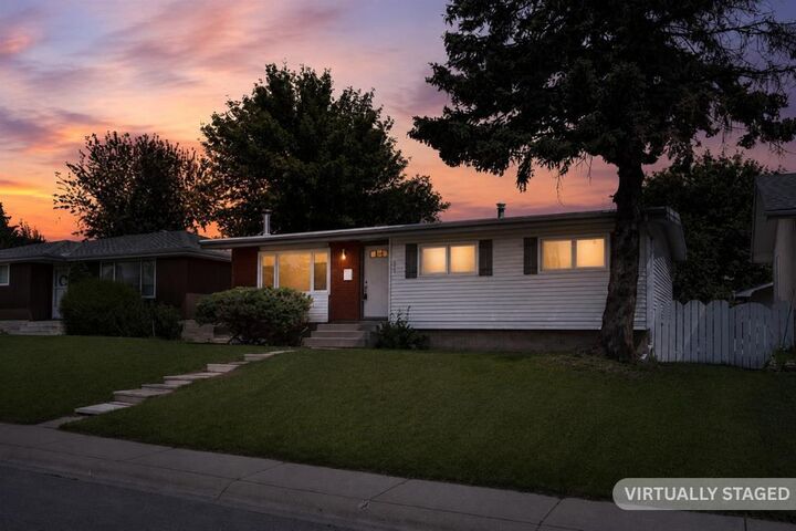Property Photo: 916 Mayland Drive NE AB T2E 6C4
