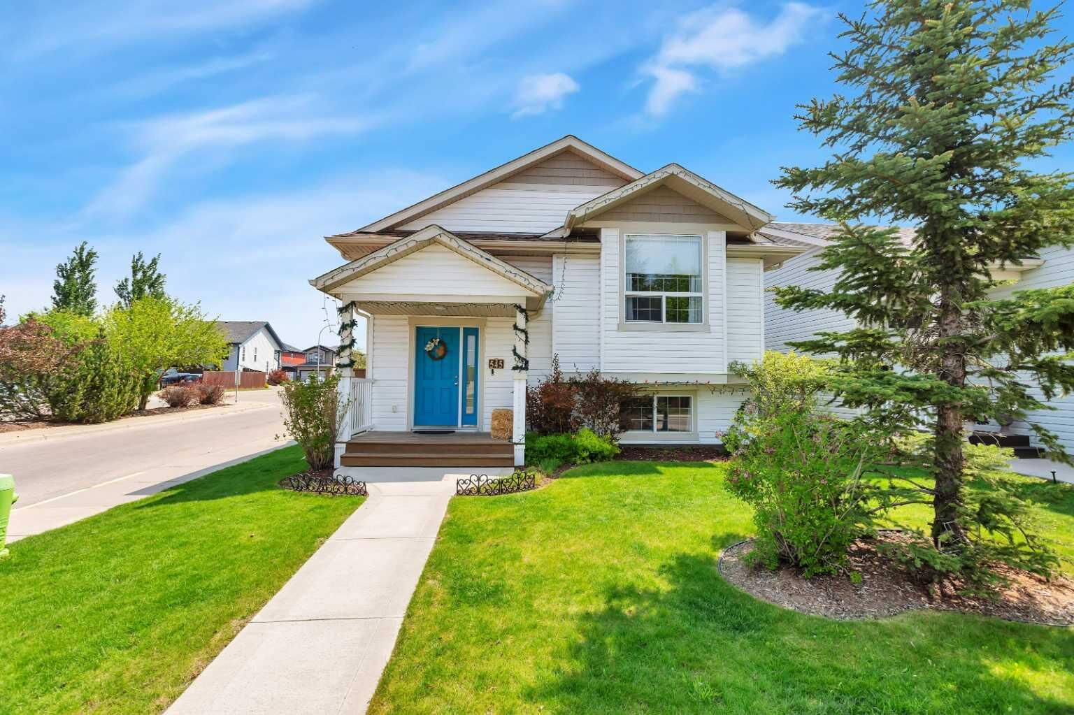 Property Photo:  545 Lancaster Drive  AB T4R 0H1 