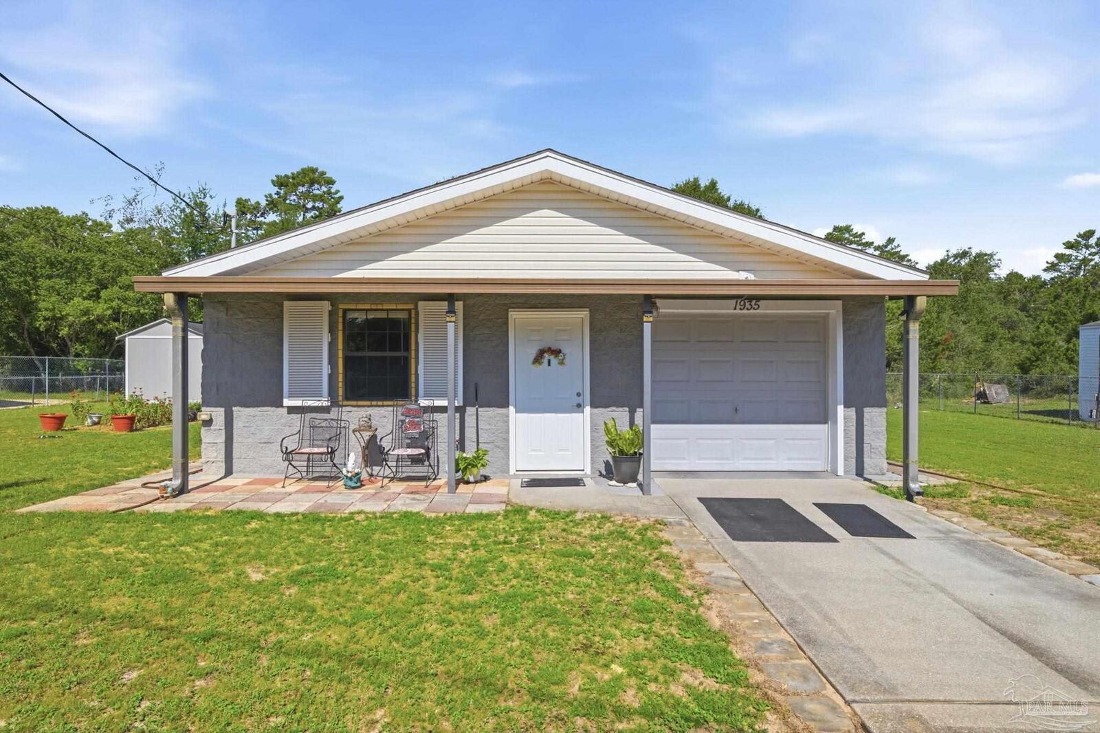 Property Photo:  1935 America Ave  FL 32563 