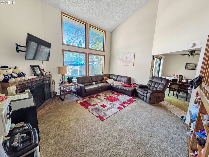 Property Photo: 11912 SE 7th St WA 98683
