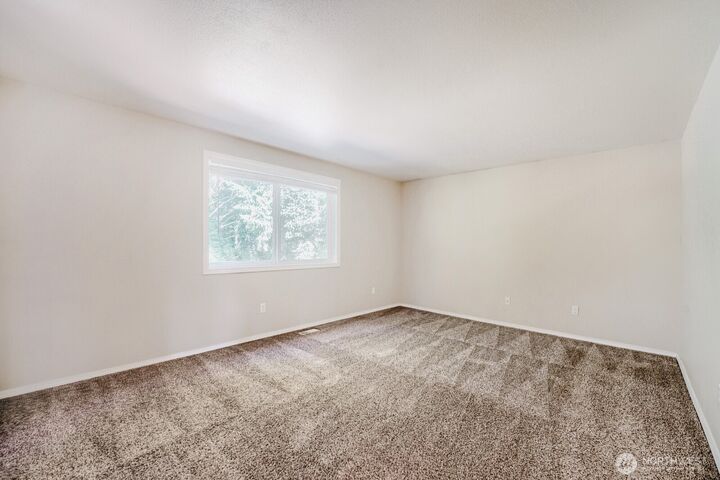 Property Photo: 9410 62nd Avenue Ct E WA 98371