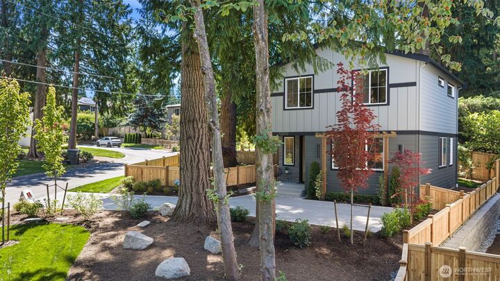 Property Photo: 12831 NE 78th Place WA 98033
