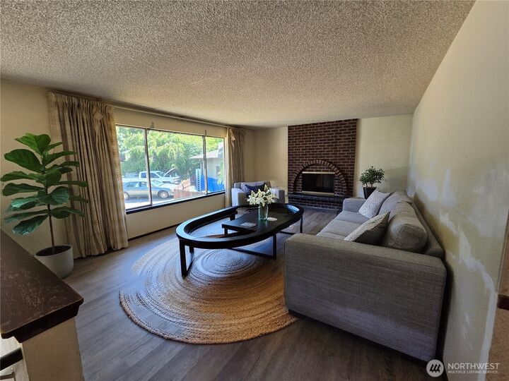 Property Photo:  19119  130th Avenue SE  WA 98058 