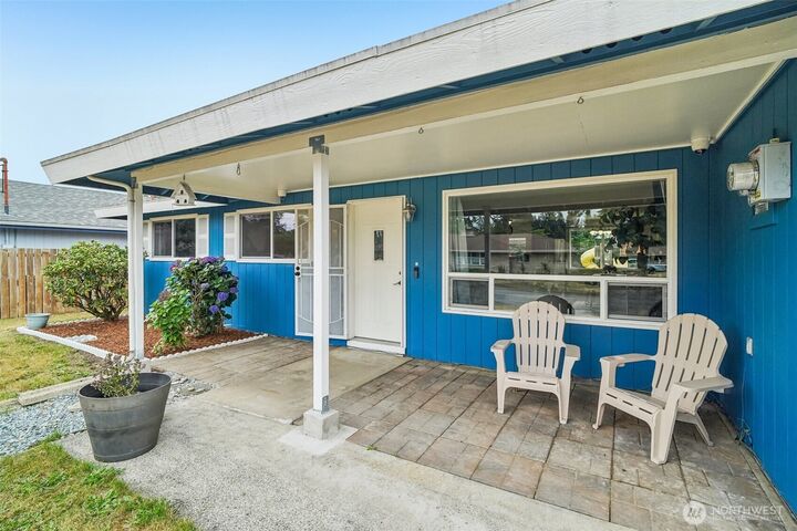 Property Photo: 17401 SE 264th Street WA 98042