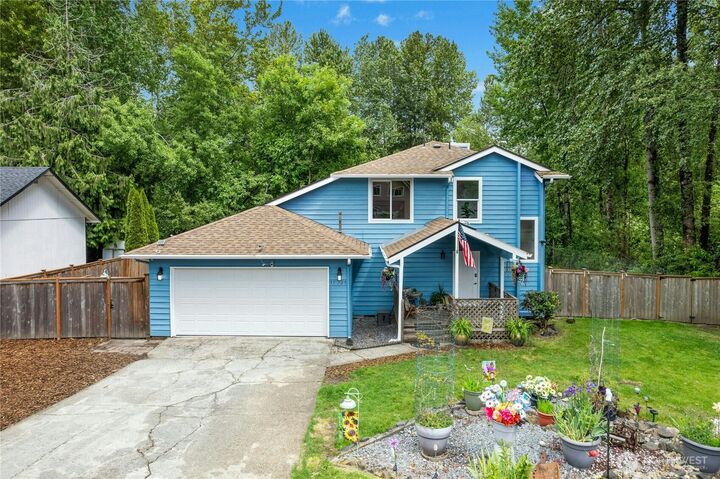 Property Photo: 15725 E 88th Avenue Ct E WA 98375