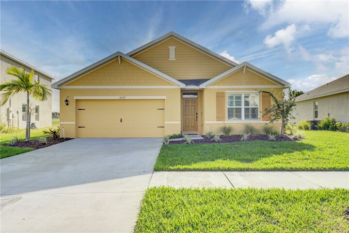 Property Photo: 10519 Vasari Way FL 34987