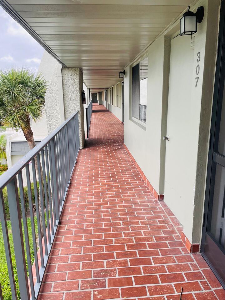 Property Photo:  4080 Tivoli Court 307  FL 33467 