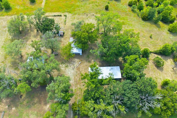 Property Photo:  8901 S Exposition St  KS 67060-7905 