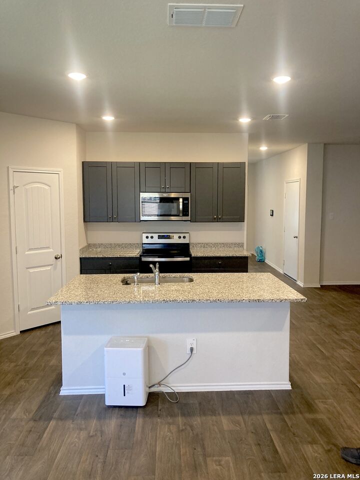 Property Photo: 404 Chaco Loop TX 78155