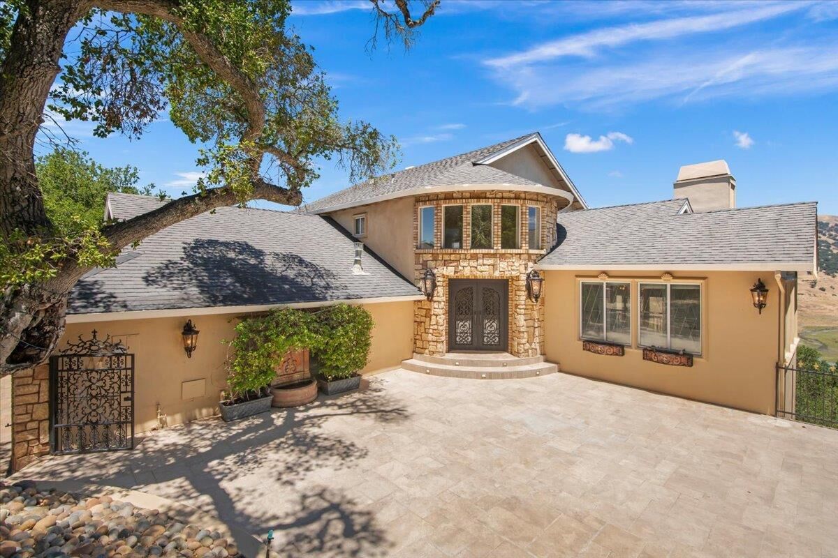 Property Photo: 17864 Holiday Drive CA 95037