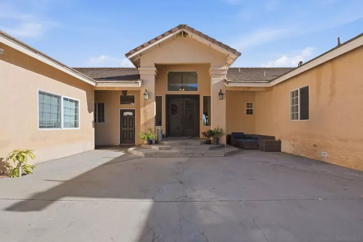 Property Photo: 14789 Bonita Vista Way CA 91935