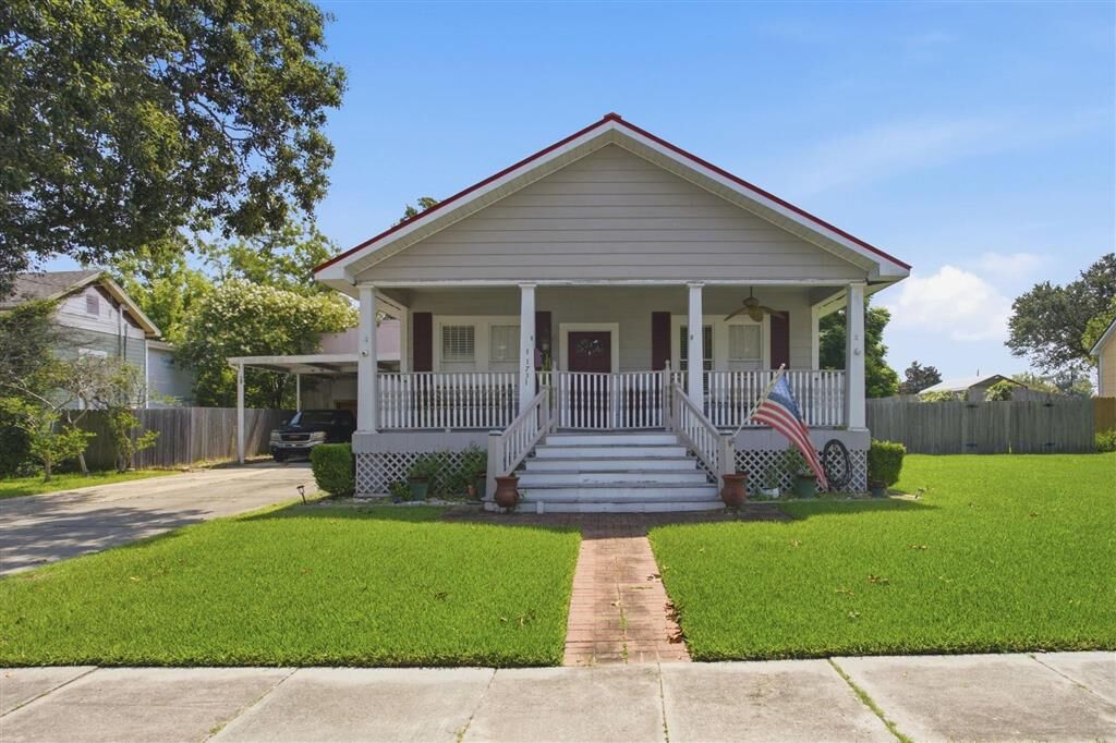 Property Photo: 1731 Elms Street LA 70601