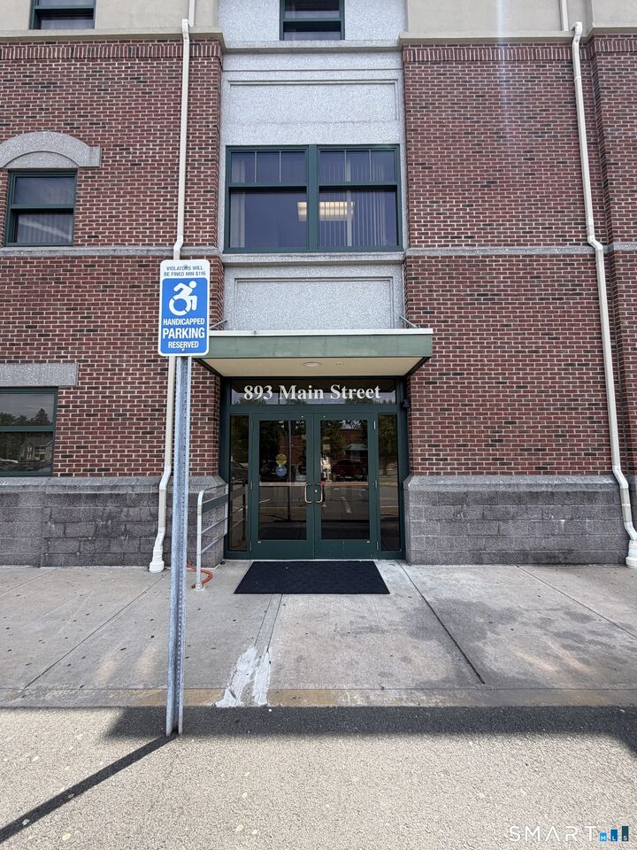 Property Photo:  893 Main Street First Floor Medical  CT 06108 