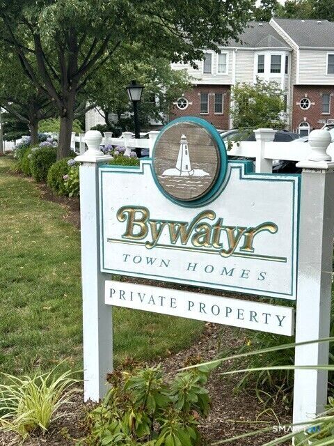 Property Photo:  82 Bywatyr Lane 82  CT 06605 