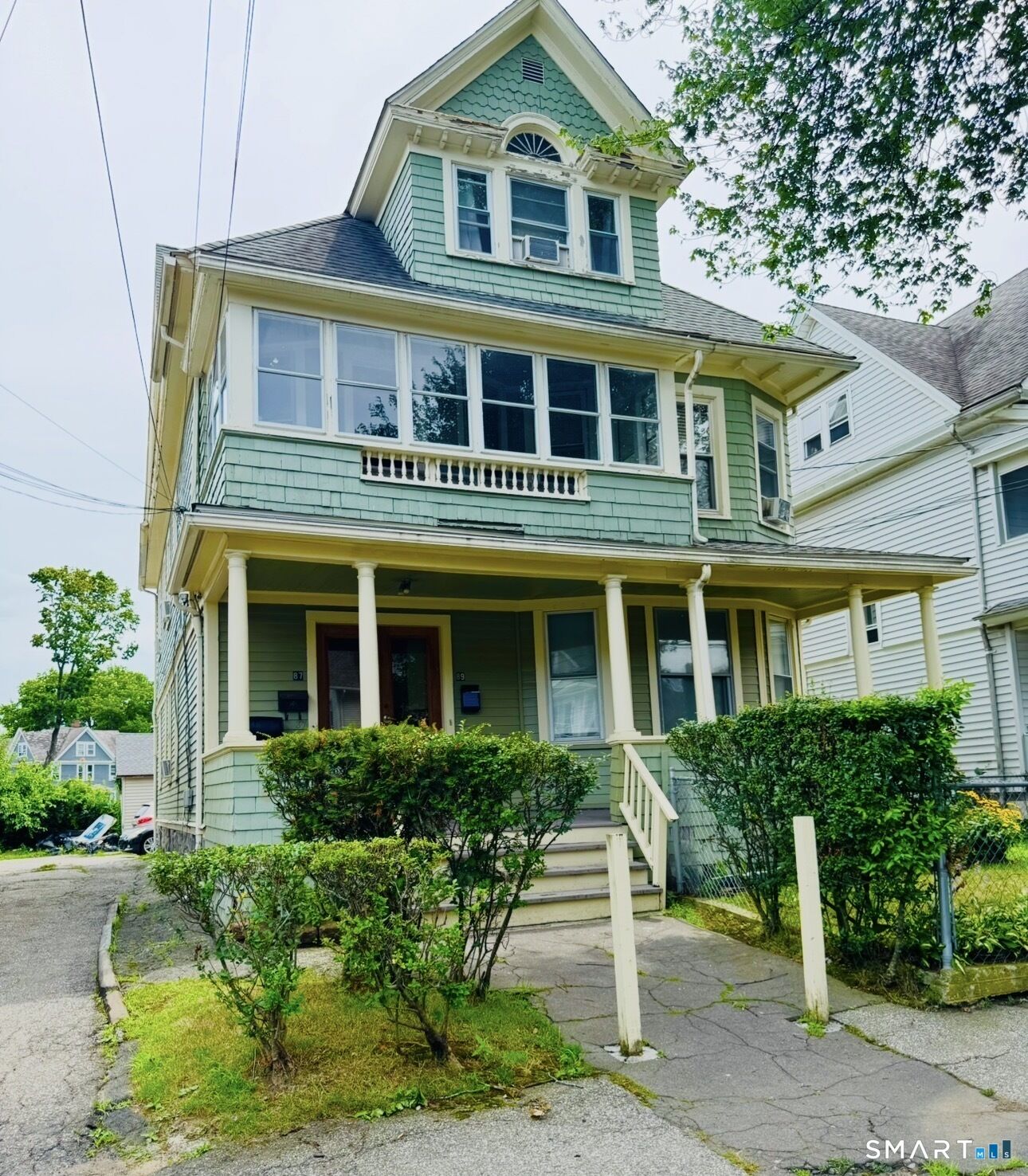 Property Photo:  87-89 Elmwood Avenue  CT 06605 