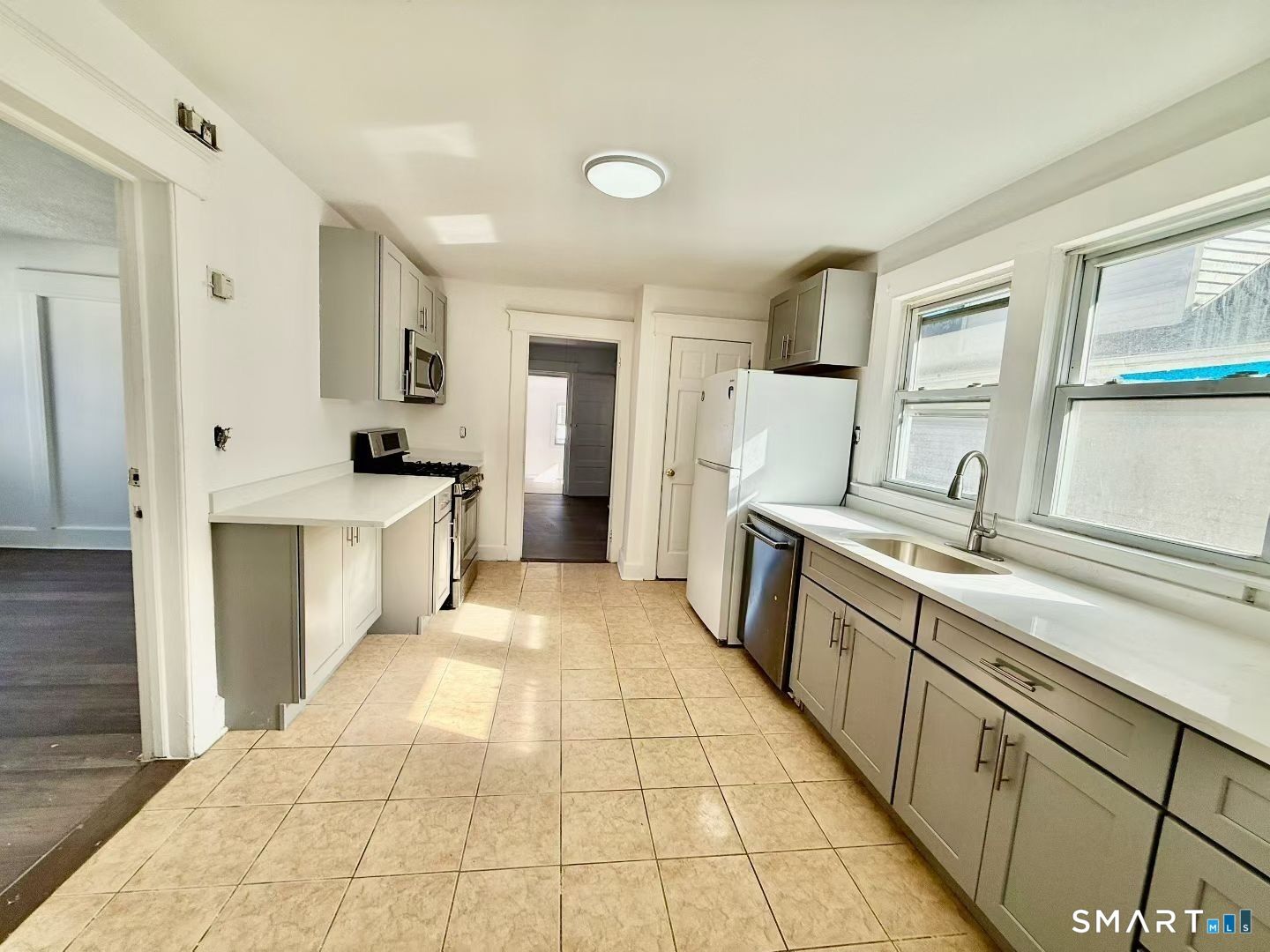 Property Photo:  60 Stephen Street  CT 06902 