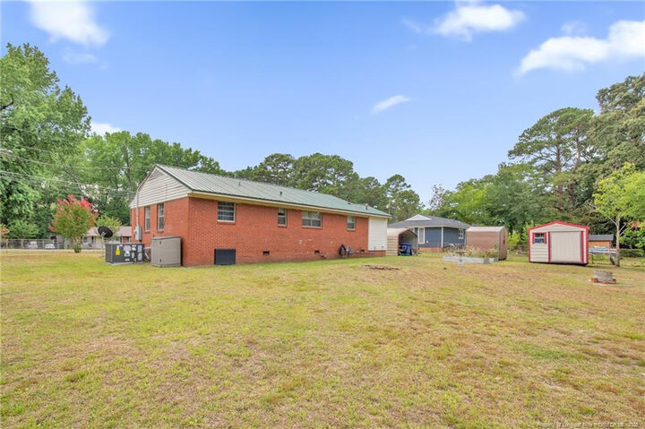 Property Photo:  1227 Stansfield Drive  NC 28303 