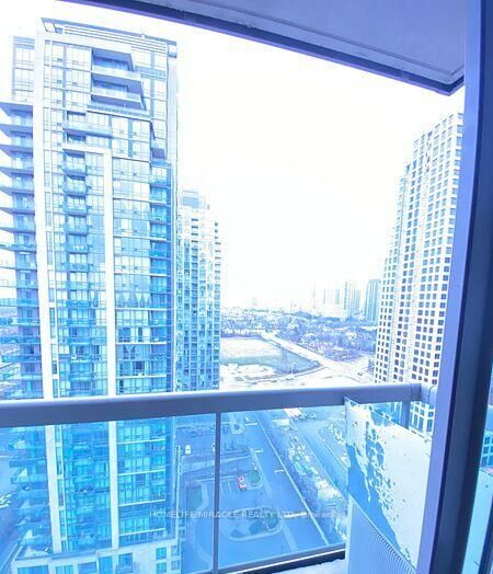 Property Photo:  3504 Hurontario Street  ON L5B 0B9 