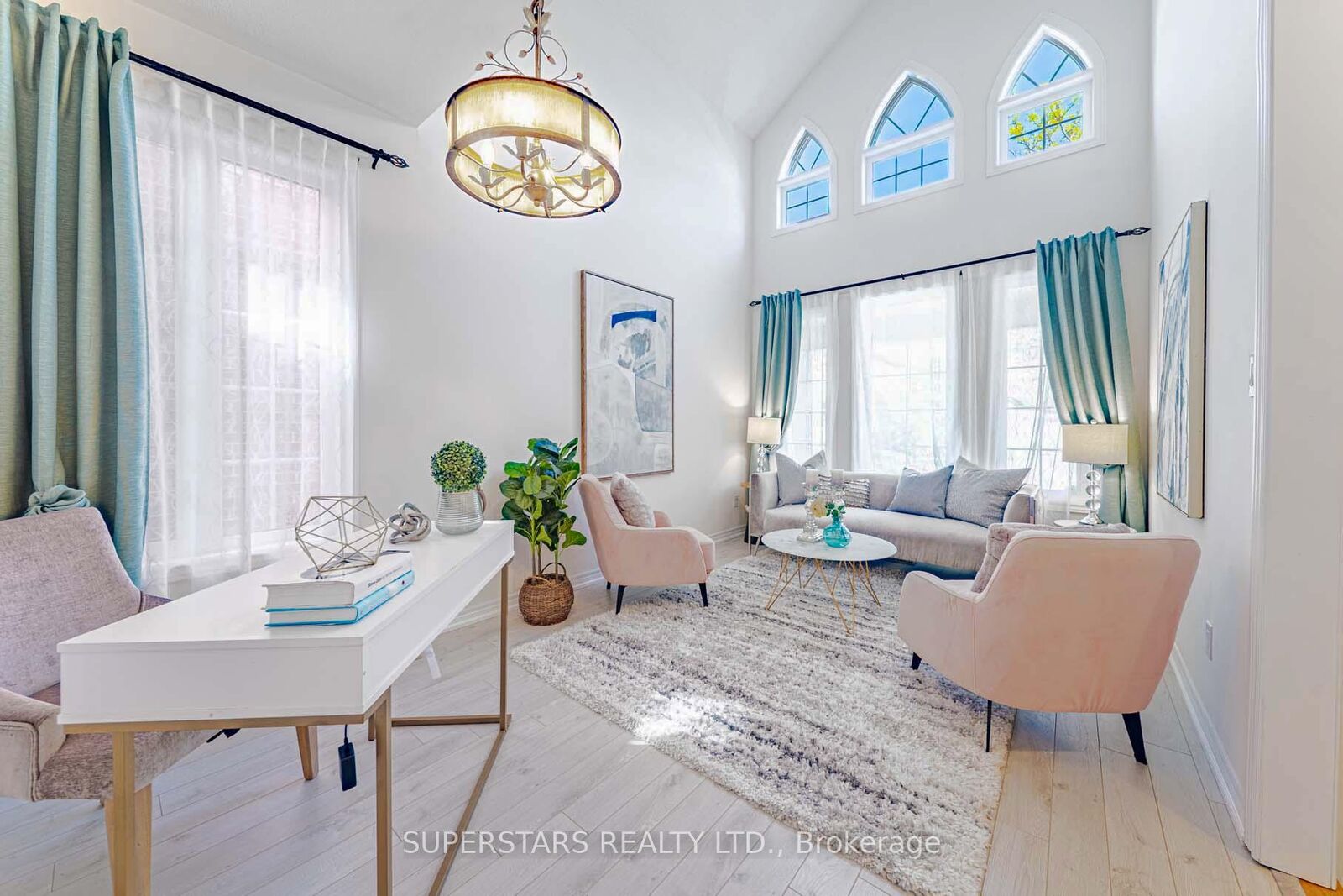 Property Photo:  15 Hislop Drive  ON L6B 0C6 