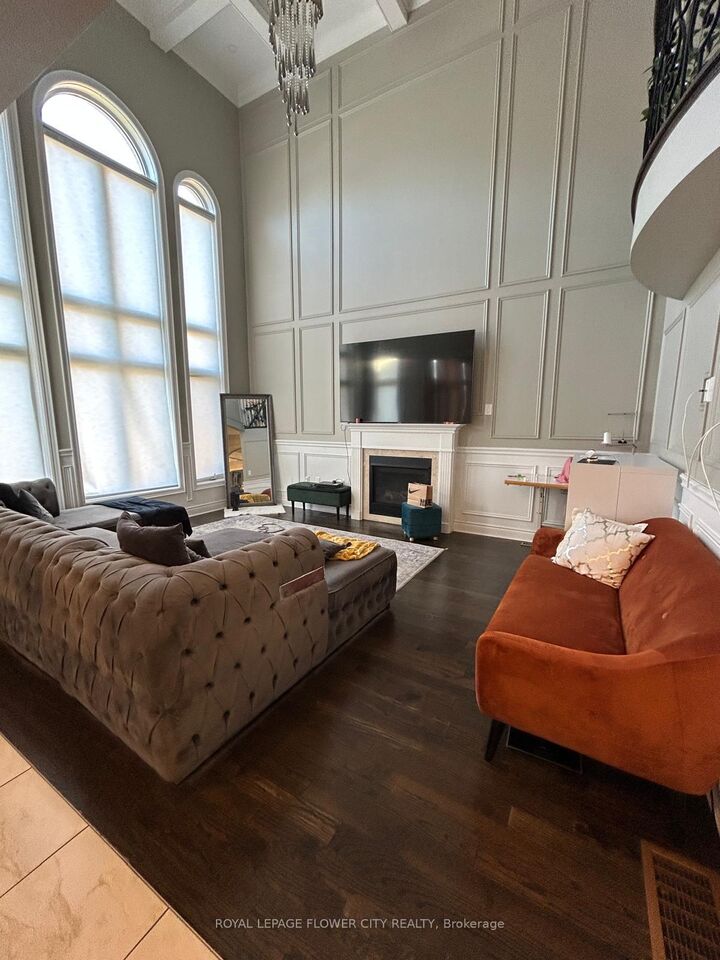 Property Photo:  29 Adamsville Road W  ON L6X 1P3 