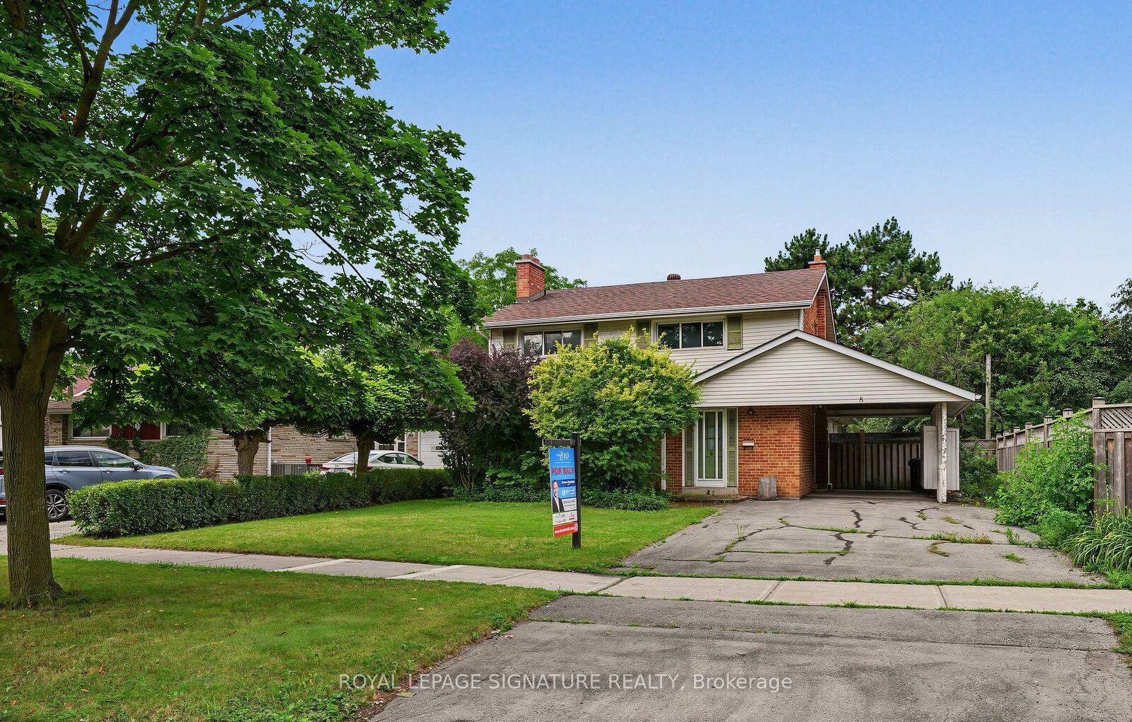 Property Photo:  8 Underhill Drive  ON M3A 2J2 