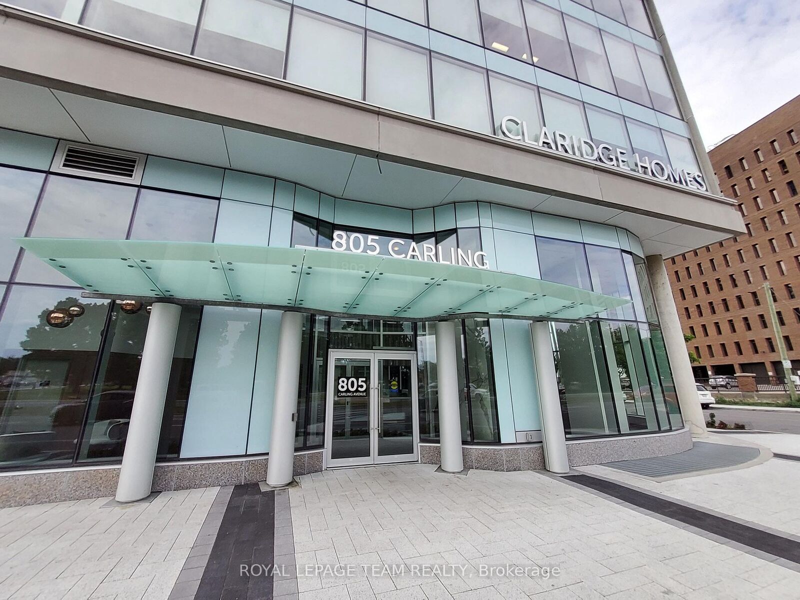 Property Photo: 805 Carling Avenue 2409 ON K1S 5W9