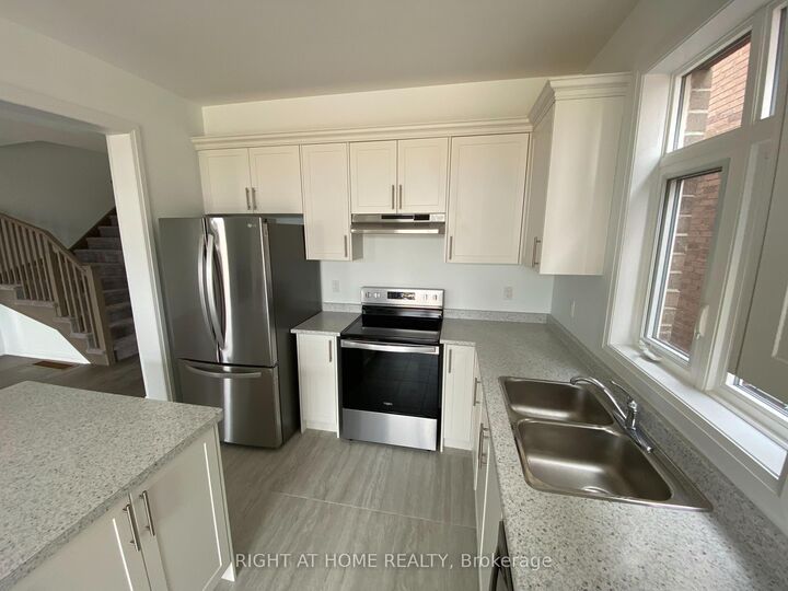 Property Photo:  31 Copperhill Heights  ON L9J 0K6 
