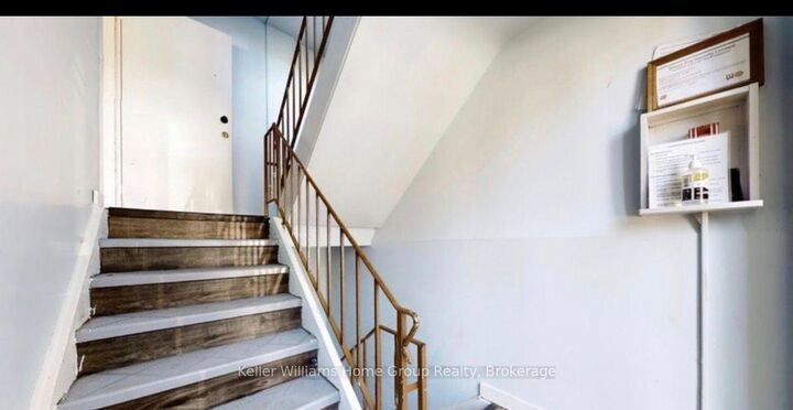 Property Photo:  10 Home Street C  ON N1H 2E5 