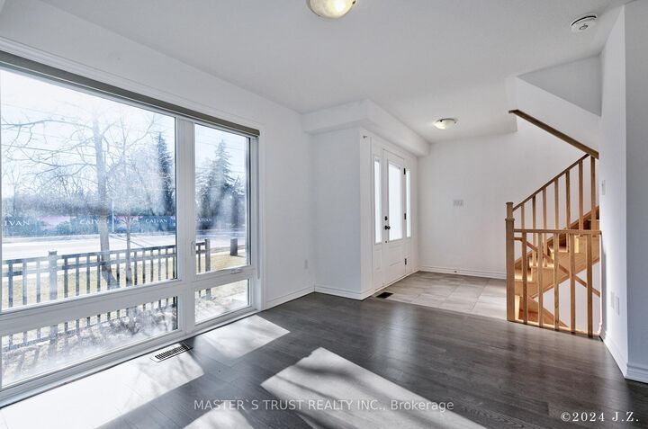 Property Photo: 2501 Littlefield Crescent ON L6M 5L9
