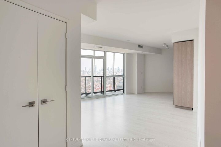Property Photo:  50 Ordnance Street 3109  ON M6K 0C9 